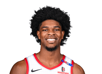 Sterling Henderson headshot